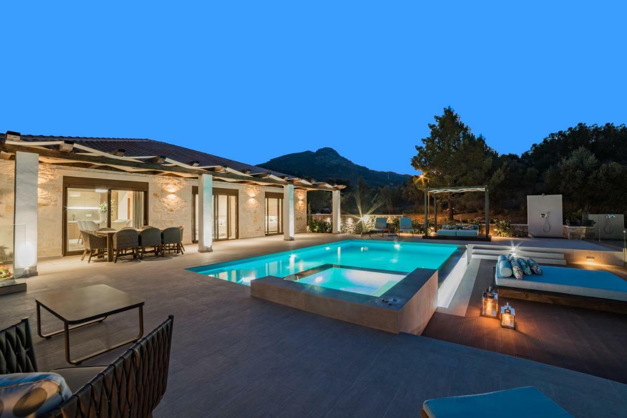 Porto Vasilikos Villas Xirokástellon エクステリア 写真