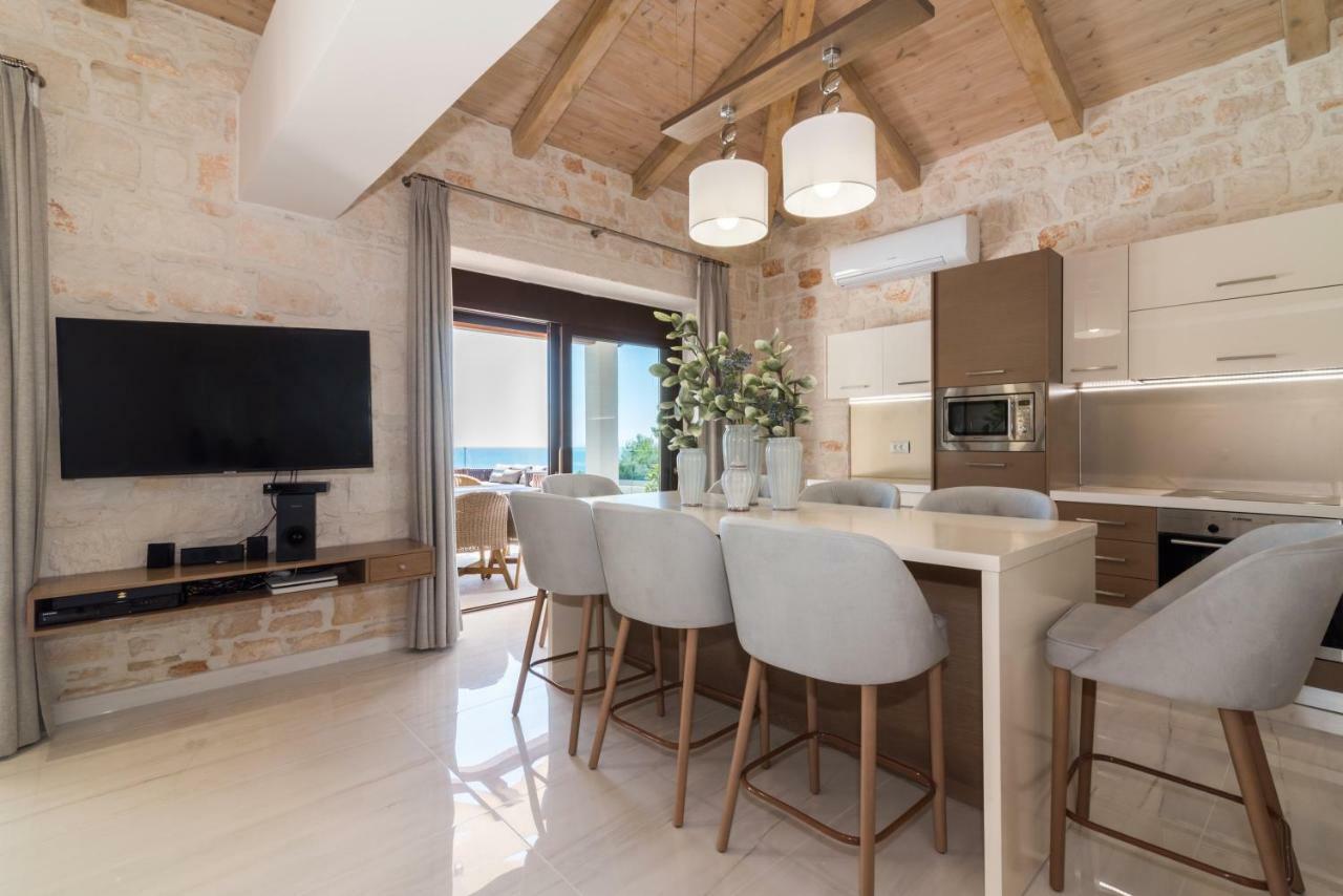Porto Vasilikos Villas Xirokástellon エクステリア 写真